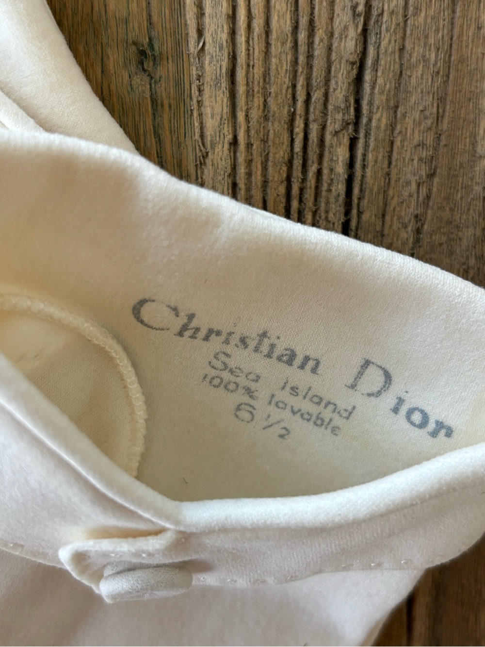 Vintage Christin Dior Women's Wrist Length Button Cuff Gloves - Picture 8 of 15